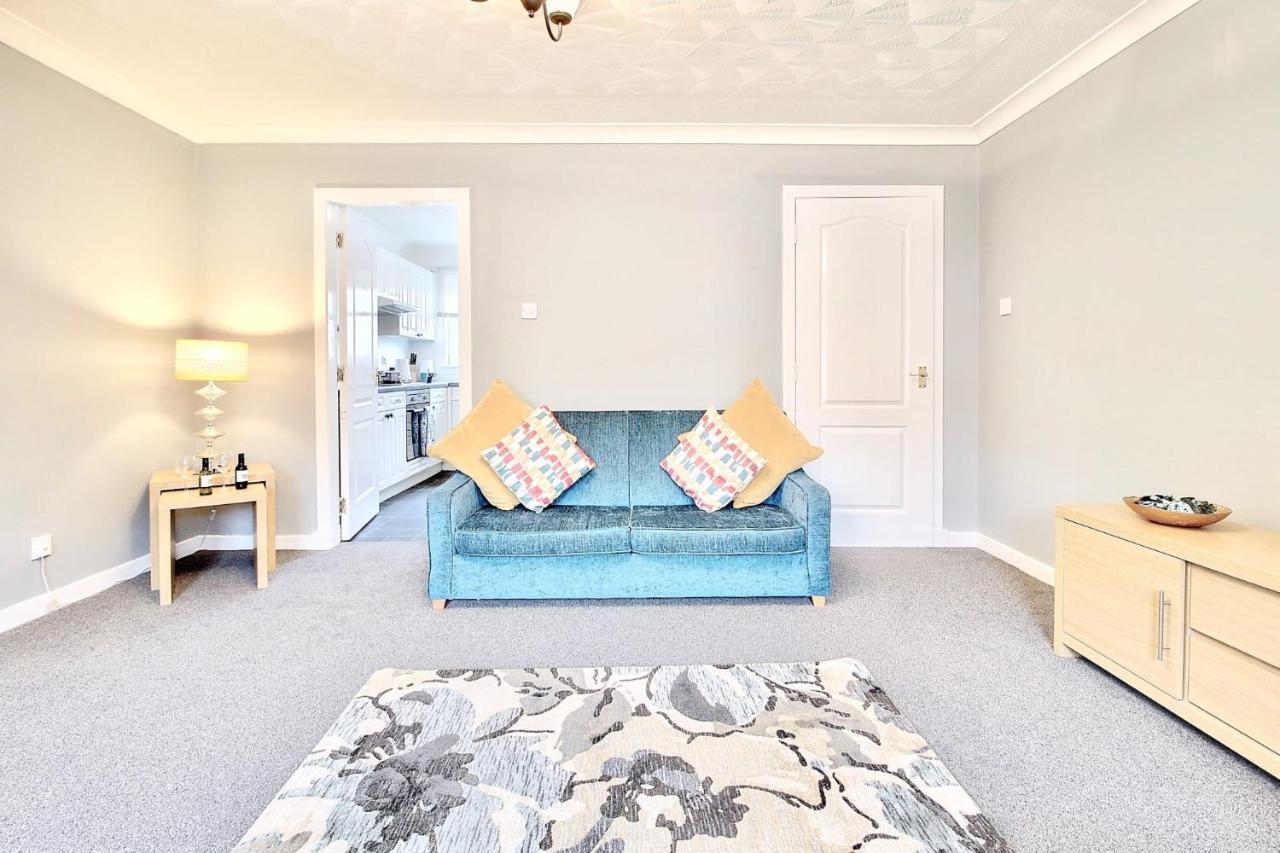 Railroad Apartment Wishaw  Dış mekan fotoğraf